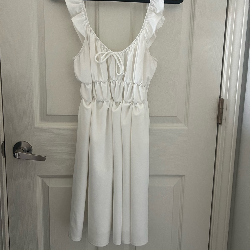 Elegant White Sleeveless Baby Doll Dress Altr’d State